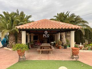 Chalet en Zona raiguero s/n. Venta de villa en totana