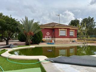 Chalet in Zona trasvase - la paloma s/n. Venta de villa en totana