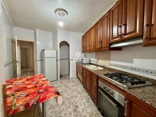 Appartement à Zona de la ceramica s/n. Venta de piso en totana