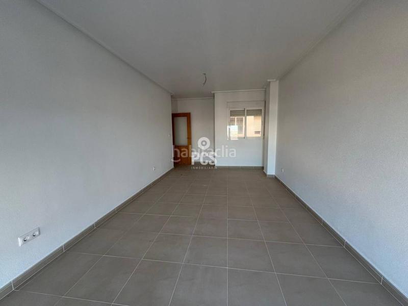 Foto bae38eee-a1f0-4611-8282-3f5d83db36e7. Affitto appartamento in pedro celdran zaplana s/n in Murcia