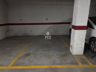 Miete Autoparkplatz in Avenida zona glorieta de totana s/n. Alquiler de garaje en totana