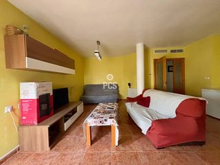 Flat in Calle zona glorieta de totana s/n. Venta de piso en totana