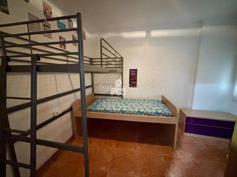 Foto e3190356-e669-4545-a856-903a49e0865f. Appartamento in zona glorieta de Totana s/n in Totana