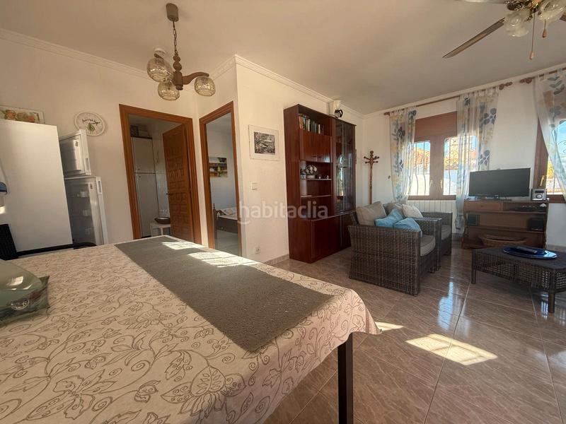 Foto 23461cf6-5110-4479-b938-488657de1b92. Chalet with fireplace heating parking pool in Centre Miami Platja