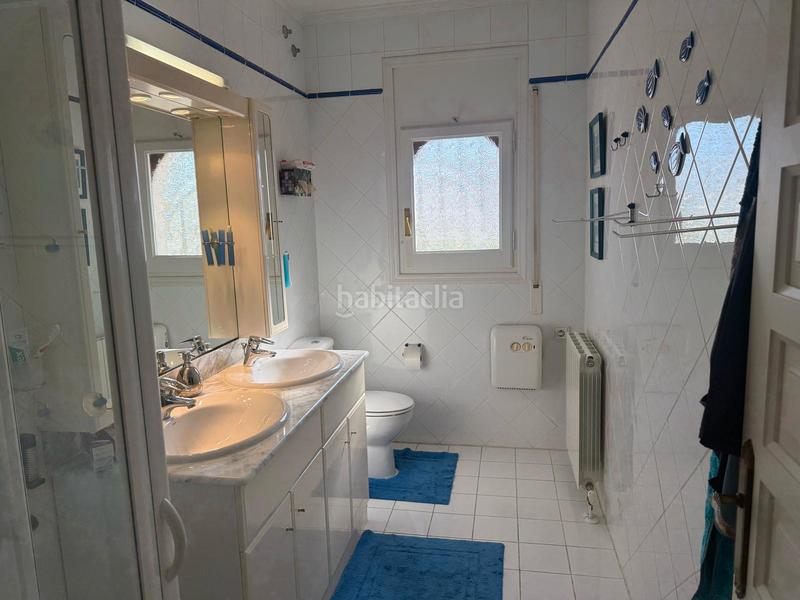 Foto 39ca9581-a0eb-4d7e-aeaf-43eaa1430b24. Chalet with fireplace heating parking pool in Centre Miami Platja