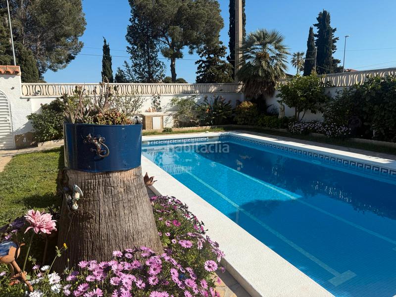 Foto 736217ad-8357-4cf8-899f-e961283b426e. Chalet with fireplace heating parking pool in Centre Miami Platja