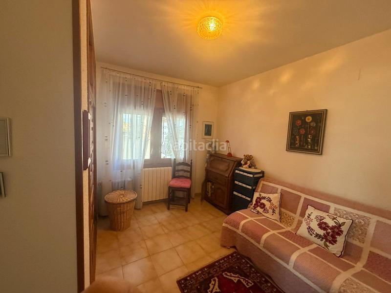 Foto b72e4a7e-097e-42bc-b933-41571ca44d76. Chalet with fireplace heating parking pool in Centre Miami Platja