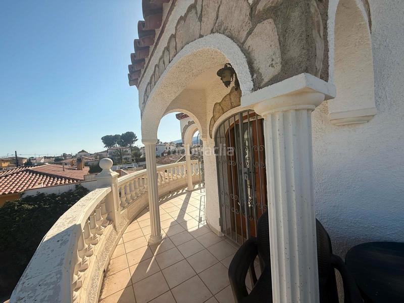 Foto cd3f3f98-69be-4196-bbfa-e3cb7f23a1f7. Chalet with fireplace heating parking pool in Centre Miami Platja