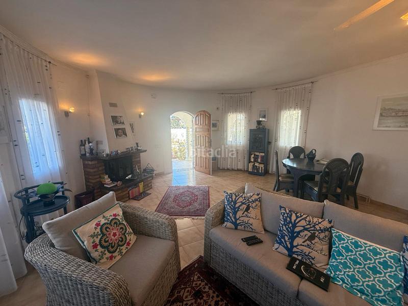 Foto e31dc974-2c65-4985-9327-12a5fe3de17d. Chalet with fireplace heating parking pool in Centre Miami Platja