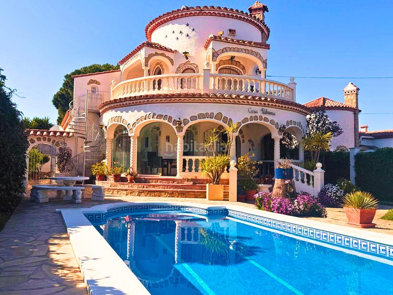 Foto f843d77e-b6d0-4897-a254-3ec519412cb7. Chalet with fireplace heating parking pool in Centre Miami Platja