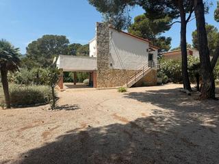 Chalet à Pratdip. Chalet independiente en planas del rei