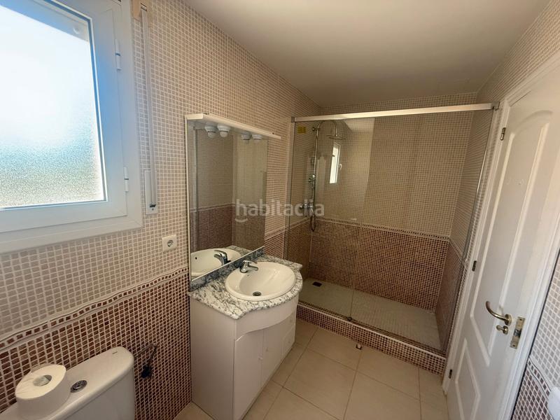 Foto 47edf6c2-19da-4907-9c18-1026c90c9930. Chalet with fireplace heating parking pool in Centre Miami Platja