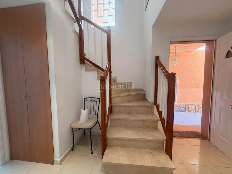 Foto d00d7458-8b3c-44e1-b90c-f0552c8cad1a. Chalet with fireplace heating parking pool in Centre Miami Platja