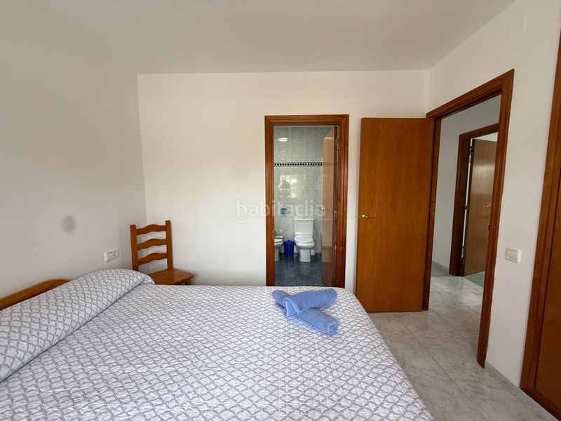 Foto 53eaa50c-dc94-4948-b619-3502cdc9dfd0. Xalet a carrer illes canaries 3 a Centre Miami Platja