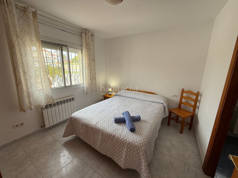 Foto 6167a4bc-be10-409e-bbb7-c96d0e0ab2d0. Xalet a carrer illes canaries 3 a Centre Miami Platja