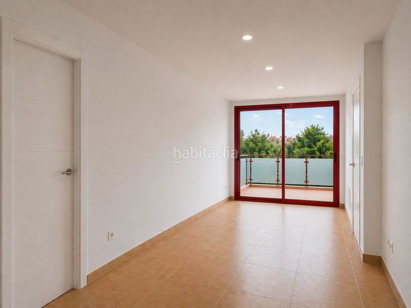 Foto 3cf9210a-3590-458a-b0e6-ebe9117e4c77. Apartament a carrer león 2 a Centre Miami Platja