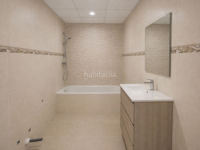 Foto 4dfcad69-4d5e-4c14-8482-ef64e3751333. Apartament a carrer león 2 a Centre Miami Platja