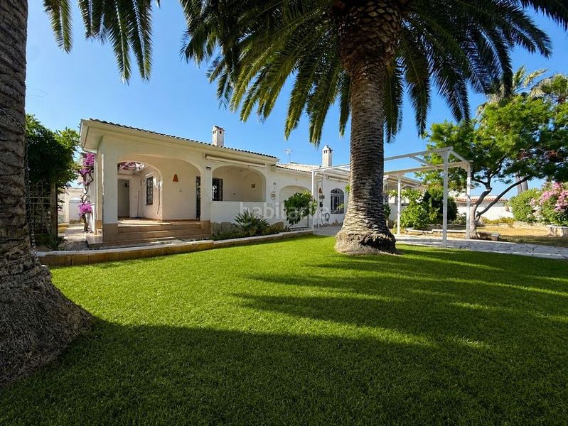 Foto 2425c3b9-6524-4e2e-9d30-7f023ea82619. Casa amb aparcament a Poble Mont-roig del Camp