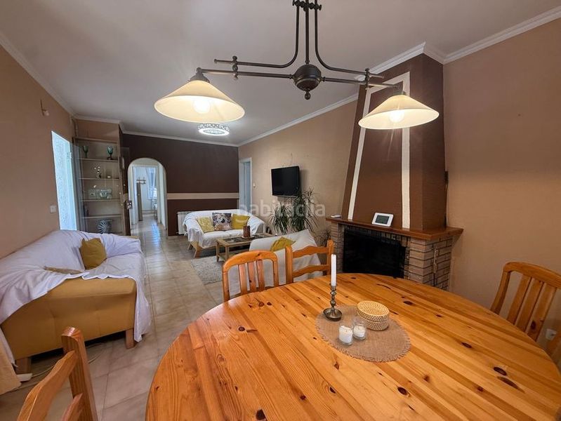 Foto 51c8db46-9051-4973-900d-26dda45c8868. Casa amb aparcament a Poble Mont-roig del Camp