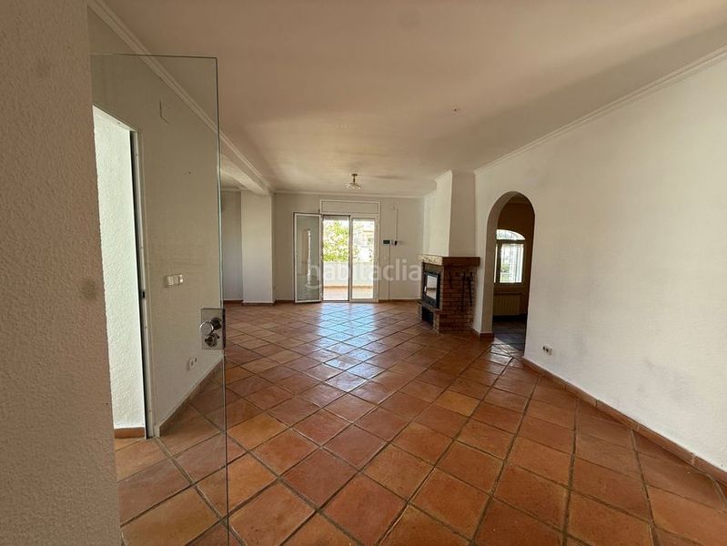 Foto 6e08d086-2345-4d5d-82ba-0675827f8507. Casa amb aparcament a Poble Mont-roig del Camp