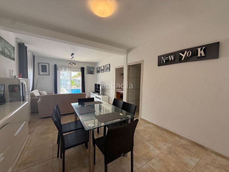 Foto d0da5cb8-e995-488e-9ec5-73933c853a57. Casa en Centre Miami Platja