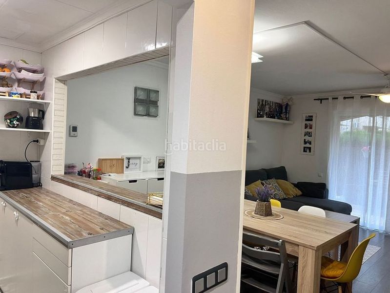 Foto 57b870e3-1337-47ad-8848-ee4897068644. Casa en Centre Miami Platja