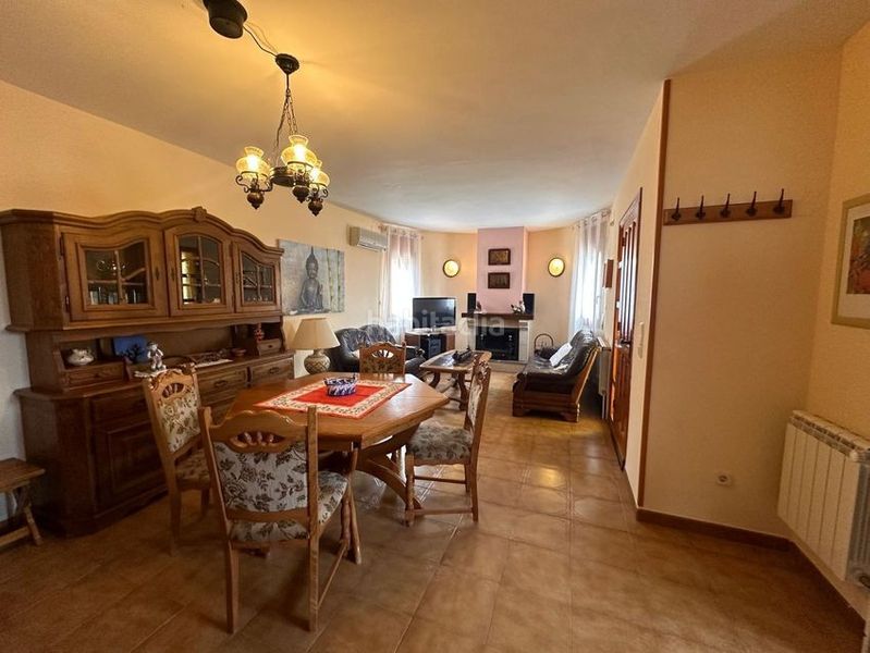 Foto 15db1346-c36e-4b4e-8f01-220f799d02a9. Casa en Centre Miami Platja