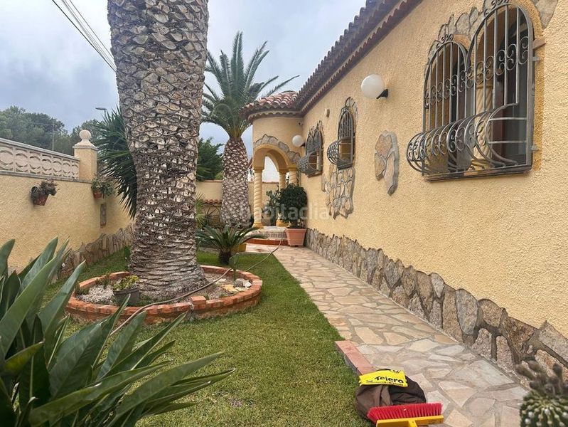 Foto 8a3a8fcd-96ab-4393-b84a-95529f0df872. Casa en Centre Miami Platja