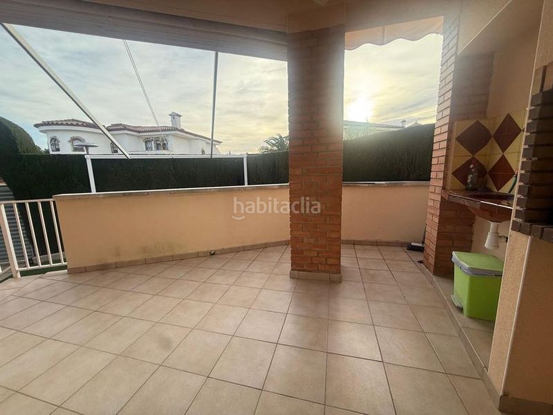 Foto aaef6bb0-32c7-4d18-aafc-6be7db429618. Casa en Centre Miami Platja