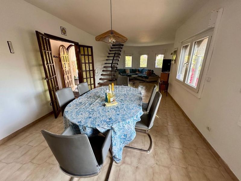 Foto ed404e70-b012-4678-8295-38f5de408182. Casa en Centre Miami Platja