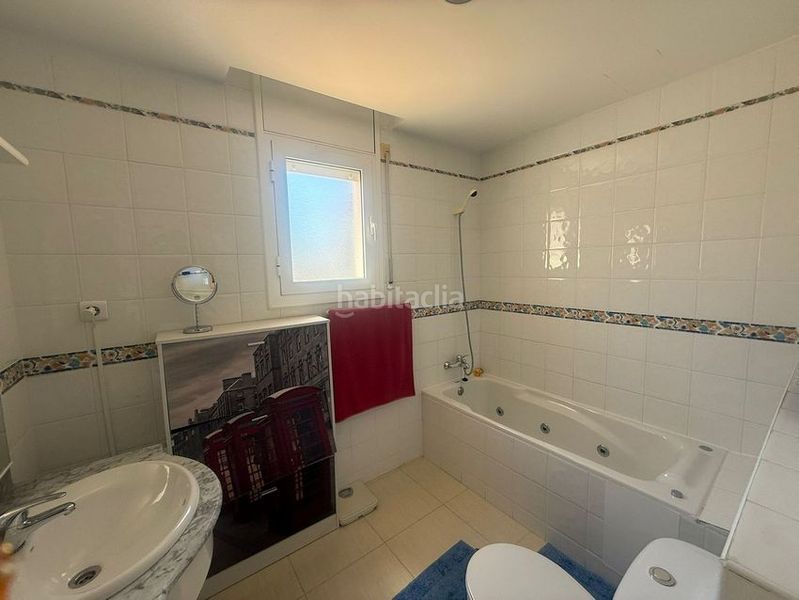 Foto f50550fc-e12b-4b25-8900-324717ac75fe. Casa a Centre Miami Platja
