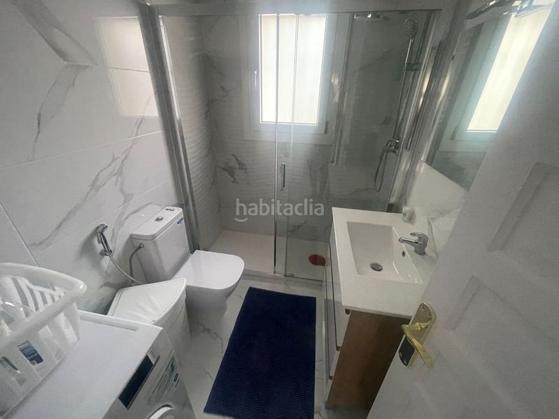 Foto 160a4eda-01ad-439a-be84-707a00a36339. Casa en Centre Miami Platja