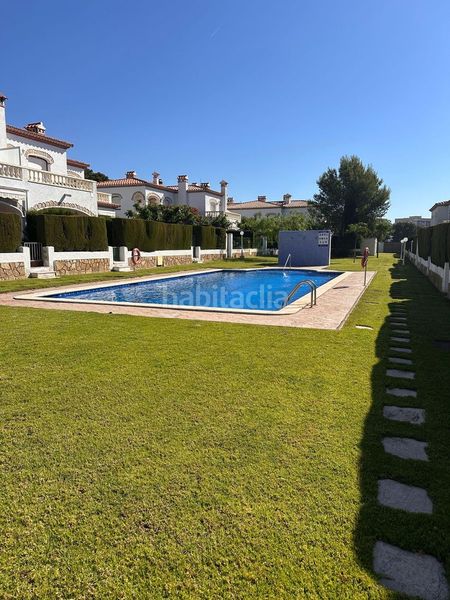 Foto baaa424e-adda-4350-9c31-29934dc2d2fc. Casa amb piscina a Poble Mont-roig del Camp