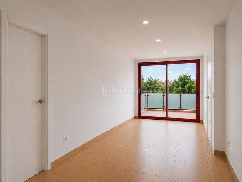 Foto e1f9ace0-70f7-4041-9040-aa6e25cde59a. Apartament amb piscina a Poble Mont-roig del Camp