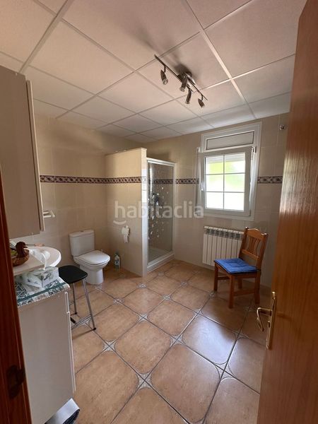 Foto 532bcd32-24f9-49ce-82df-74fe84d35c7d. Casa con piscina in Pratdip