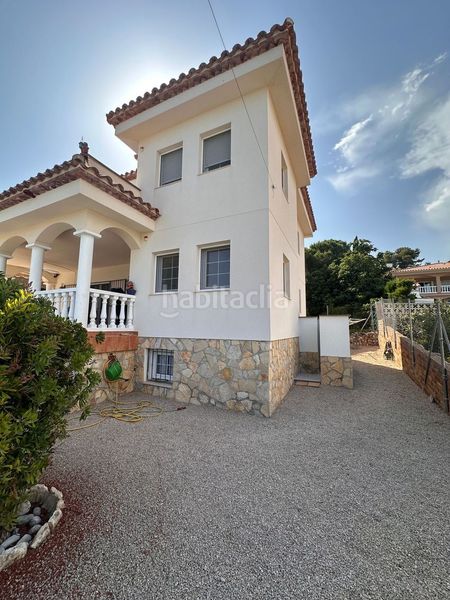 Foto 701b2c1d-8015-4a32-8bb6-c7d060c9e73a. Casa con piscina in Pratdip