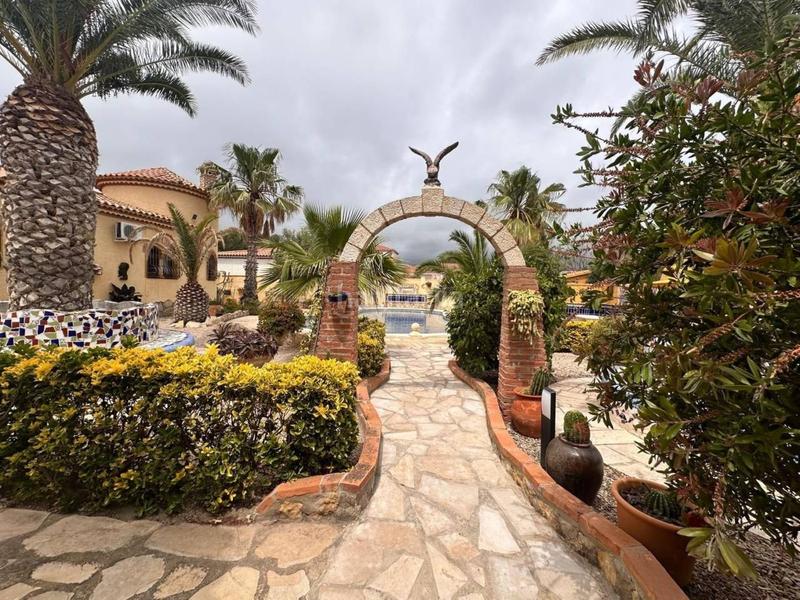 Foto a8df31c6-a599-498f-bab8-a6bda6cd8cc6. Chalet with heating parking pool in Centre Miami Platja