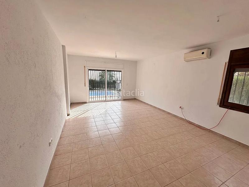 Foto 50c64e33-db70-4701-a69b-6038383900e8. Chalet avec parking piscine dans Poble Mont-roig del Camp