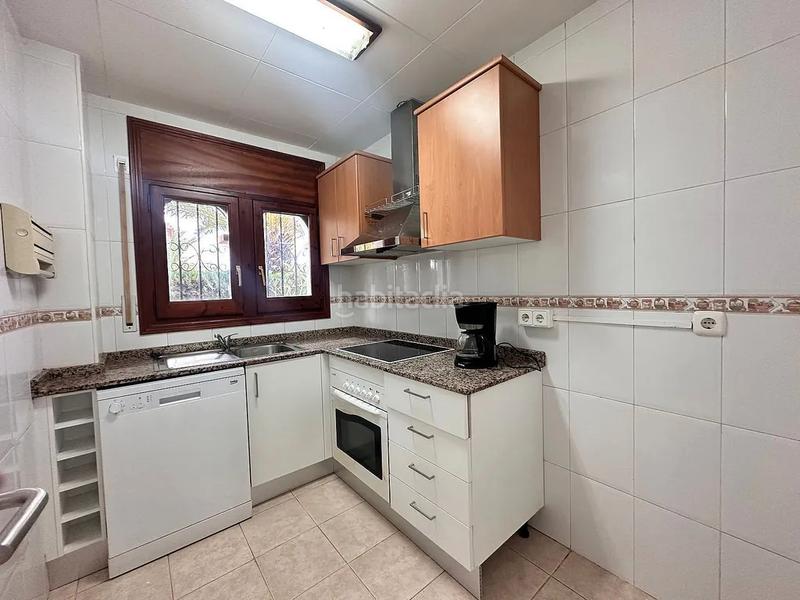 Foto 5c6e014a-2442-42ef-a724-09e118d4293e. Chalet avec parking piscine dans Poble Mont-roig del Camp