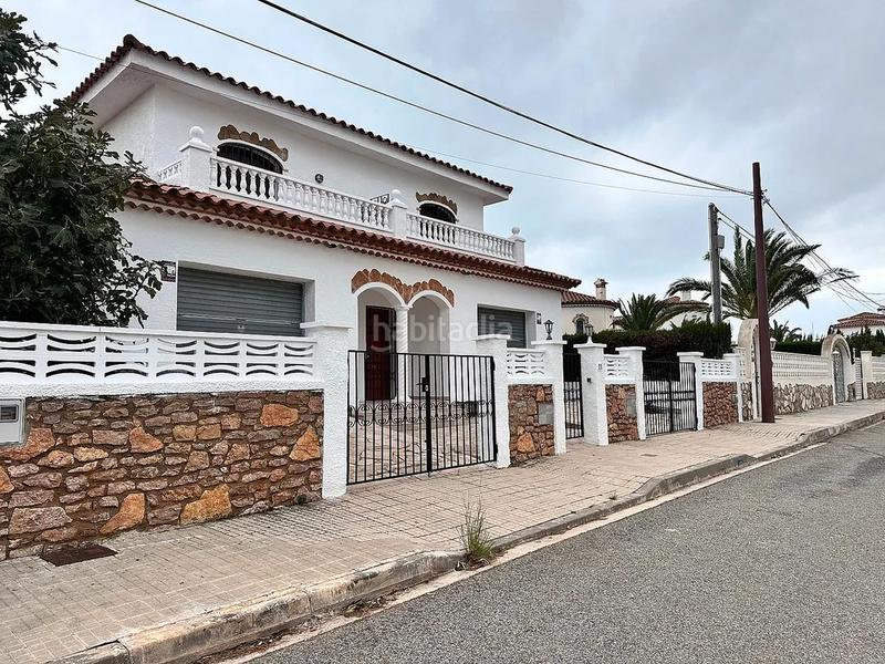 Foto f7b76e63-8165-4dbe-8015-1c414bcf84d2. Chalet avec parking piscine dans Poble Mont-roig del Camp