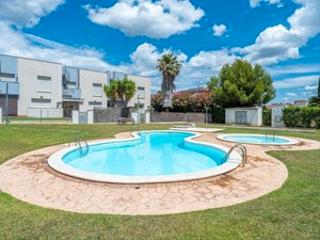 Maison jumelée à Poble. Chalet pareado en venta en avenida califòrnia