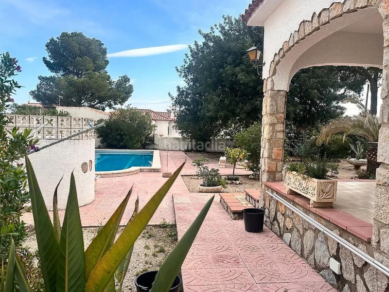 Foto a3ea65ba-ed79-4dc8-809c-92e25aa8efd1. Chalet con camino riscaldamento parcheggio piscina in Mont-roig del Camp