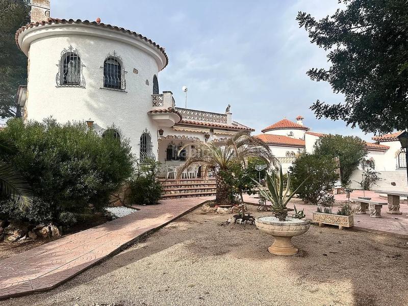 Foto a9b75097-76aa-434b-ae2b-2fa45ea9b9d8. Chalet con camino riscaldamento parcheggio piscina in Mont-roig del Camp