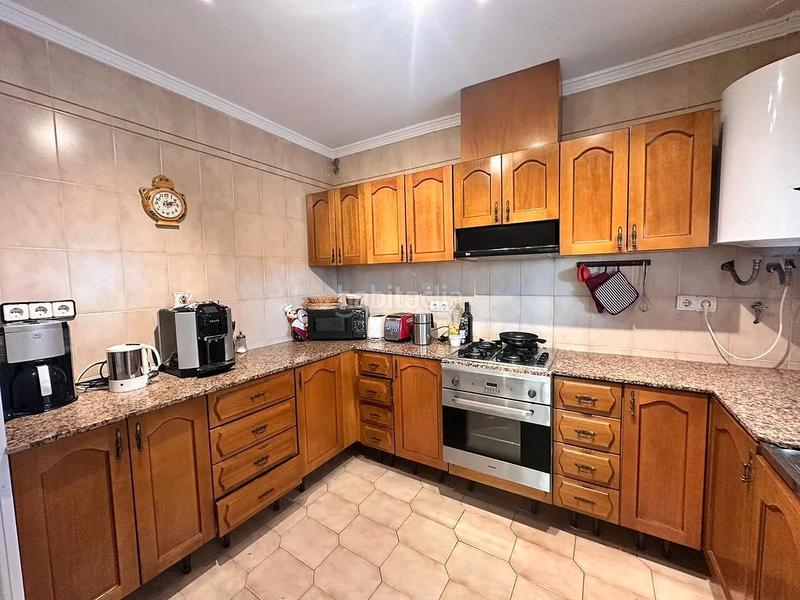 Foto d1165953-4931-43ea-b15a-5e00c96539c2. Chalet con camino riscaldamento parcheggio piscina in Mont-roig del Camp