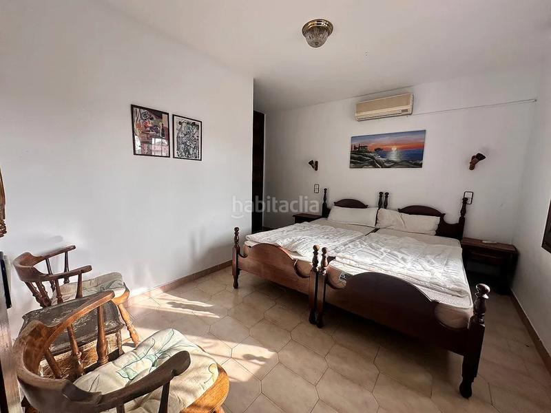 Foto d90bf516-e230-4c50-8e27-4797561f5f81. Chalet con camino riscaldamento parcheggio piscina in Mont-roig del Camp