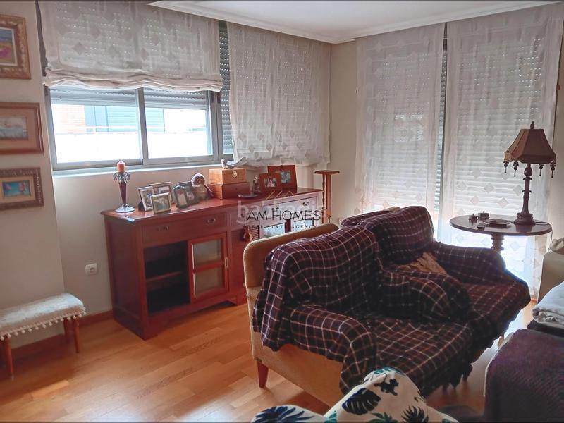 Foto 0c40e0c5-cd5c-4e17-a9fb-22afca926bbc. Attique avec chauffage parking dans San Blas Alicante