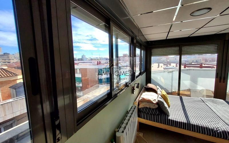 Foto 127d3a9a-5147-4cc0-b8b3-0fb37ea79e73. Attique avec chauffage parking dans San Blas Alicante