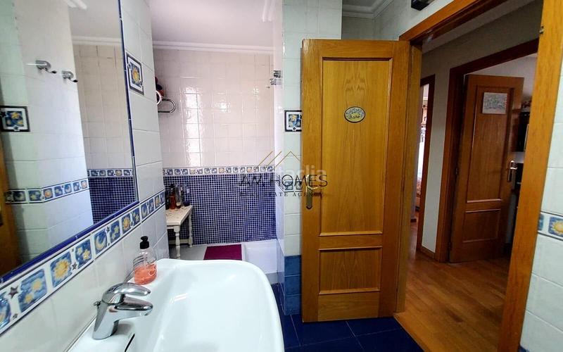 Foto 8d9b8eaf-793e-40ca-86f8-f7659cb07315. Attique avec chauffage parking dans San Blas Alicante