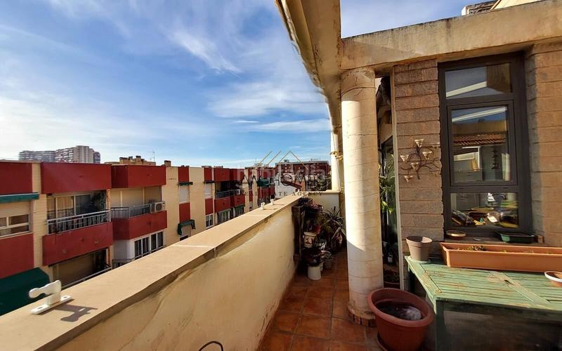 Foto c7a6e3be-215f-41c7-83c7-07fc8d73ec3b. Attique avec chauffage parking dans San Blas Alicante