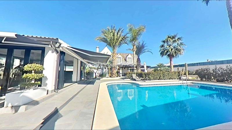 Foto 560bc682-3654-411a-8f2f-04261c326509. Xalet amb calefacció aparcament piscina a Bellavista-Capiscol-Frank Espinós San Juan de Alicante